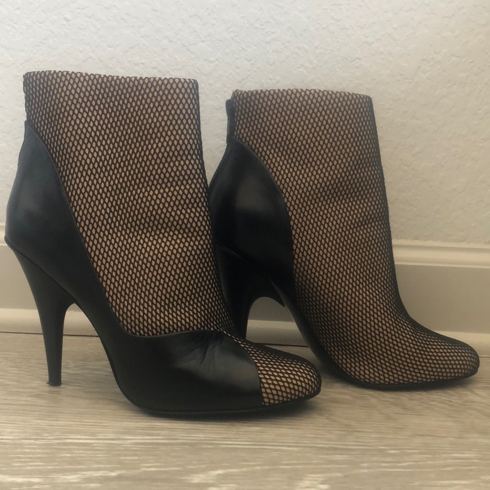 Black leather and tan mesh heels
